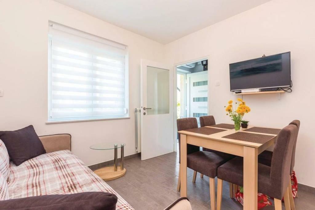 Apartment Laura Kostrena Εξωτερικό φωτογραφία