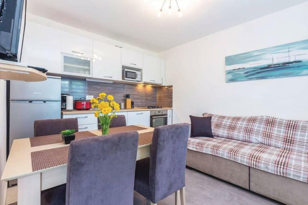 Apartment Laura Kostrena Εξωτερικό φωτογραφία